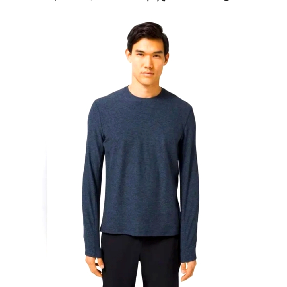 NWOT men’s Lululemon Surge Warm Crew Top, Small, navy blue